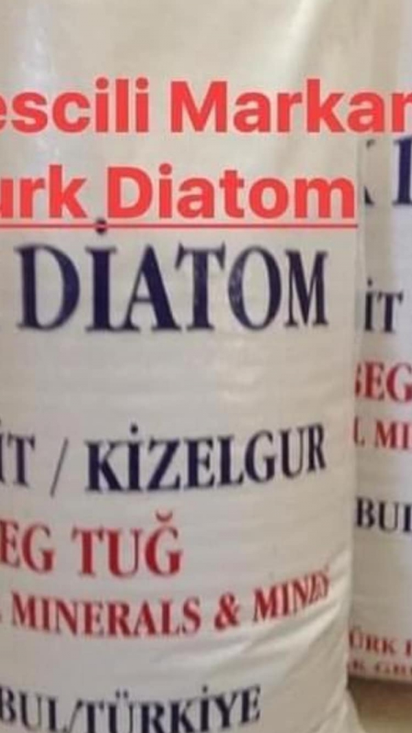 Altlık Diatom Toprağı Kedi Köpek Tavuk Horoz Kuş  Güvercin, Kanarya Büyük Baş Küçük Baş ve Evcil Hayvanları Altına Serilir,  Diatom Toprağı Doğal Bir Kildir, İlaç Değil.